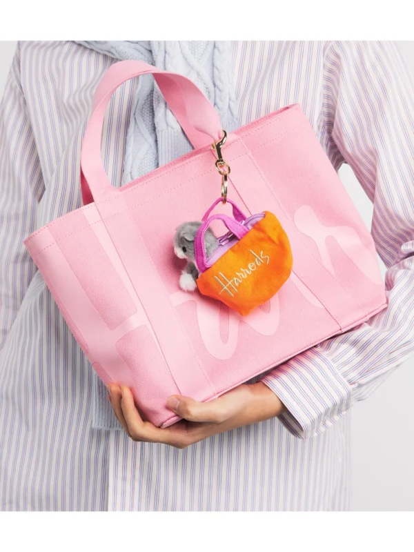 HARRODS Small Cotton Logo Tote Bag_2 粉紅色 Harrods 淨色手提袋日常休閒穿搭示範 - 完美融入英倫優雅風格