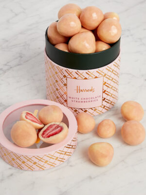 Harrods 哈洛德百貨 盒裝 草莓白巧克力球 情人節禮物 聖誕節 高級伴手禮 整顆草莓
