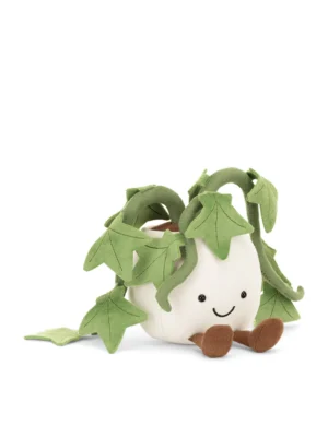 側視角的 Jellycat 趣味常春藤絨毛玩偶,展示柔軟的綠色葉片與灰色花盆設計