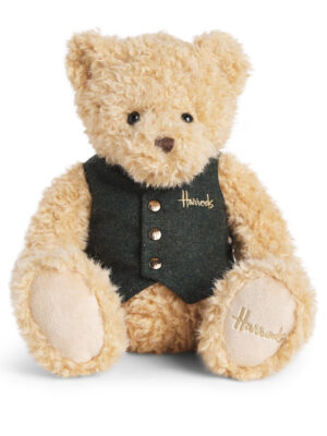 英國 Harrods 利奧泰迪熊絨毛娃娃正面照，經典咖啡色柔軟絨毛，兒童送禮推薦