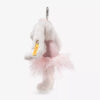 SFAK2610001-12_2 Steiff 芭蕾舞兔子吊飾側面質感 - 採用柔軟 100% 聚酯纖維材質製作