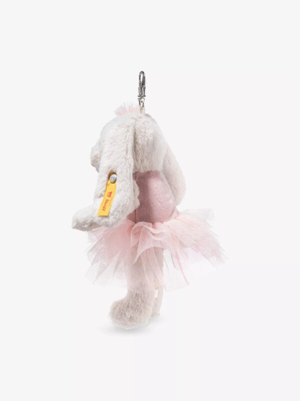 SFAK2610001-12_2 Steiff 芭蕾舞兔子吊飾側面質感 - 採用柔軟 100% 聚酯纖維材質製作